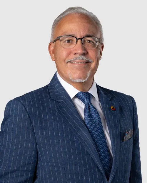 Benny Agosto, Jr. ’95 